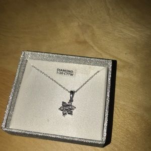 Macy's Jewelry - Macys Diamond Necklace 1/20 CTTW Macy's Jewelry - Macys Diamond Necklace 1/20 CTTW